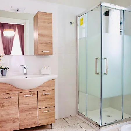 Ottaviano B&B Bed & Breakfast 4*